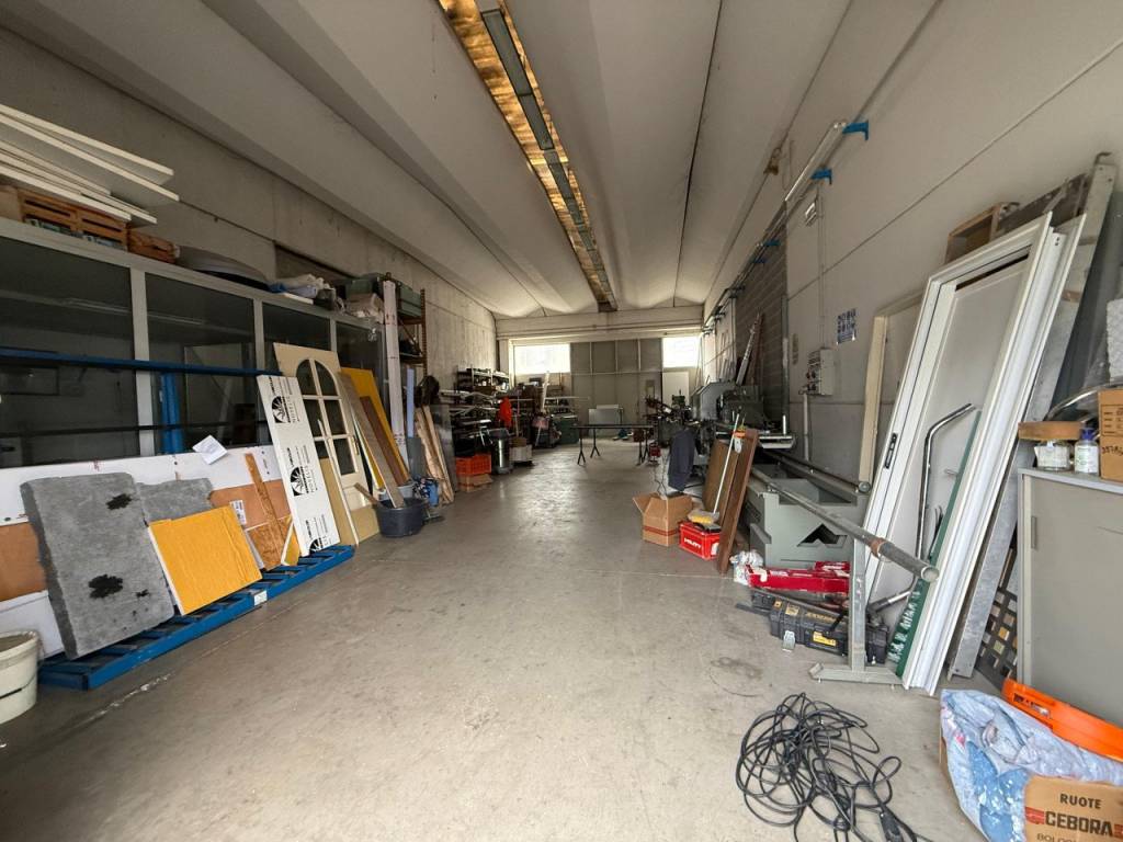 locale commerciale in affitto a Belfiore