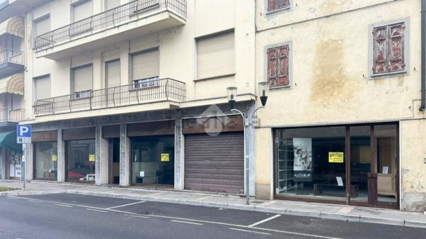 locale commerciale in affitto a Bovolone