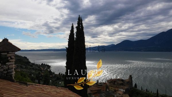 appartamento in affitto a Brenzone sul Garda
