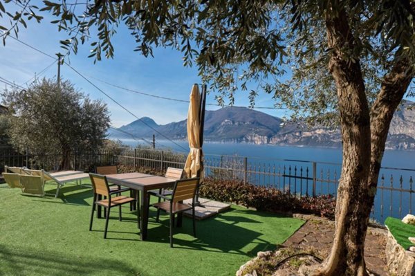 appartamento in affitto a Brenzone sul Garda