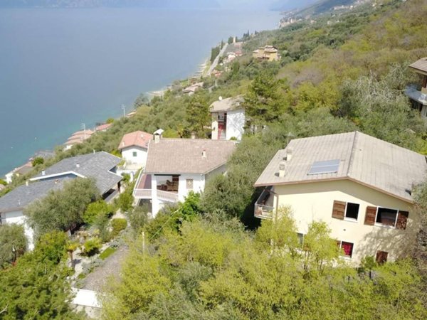 appartamento in affitto a Brenzone sul Garda in zona Magugnano