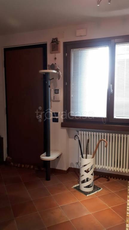 appartamento in affitto a Bussolengo