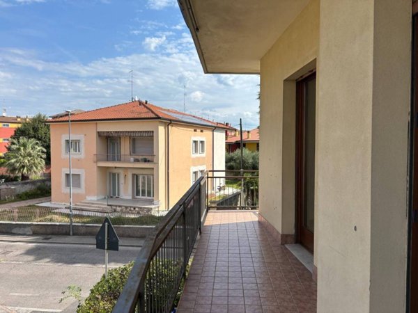 appartamento in affitto a Bussolengo