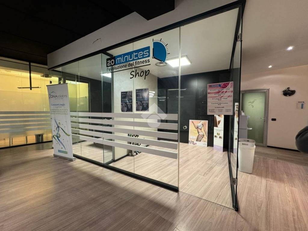 negozio in affitto a Bussolengo