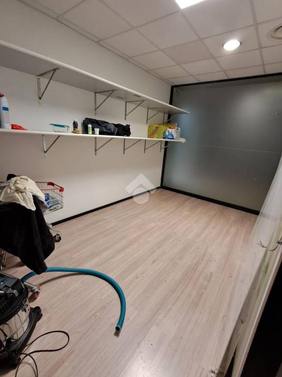 negozio in affitto a Bussolengo