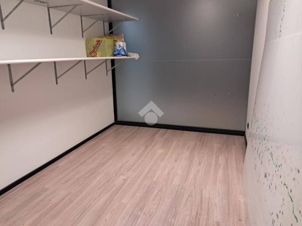 negozio in affitto a Bussolengo