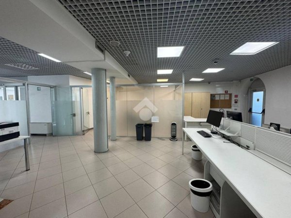 negozio in affitto a Bussolengo