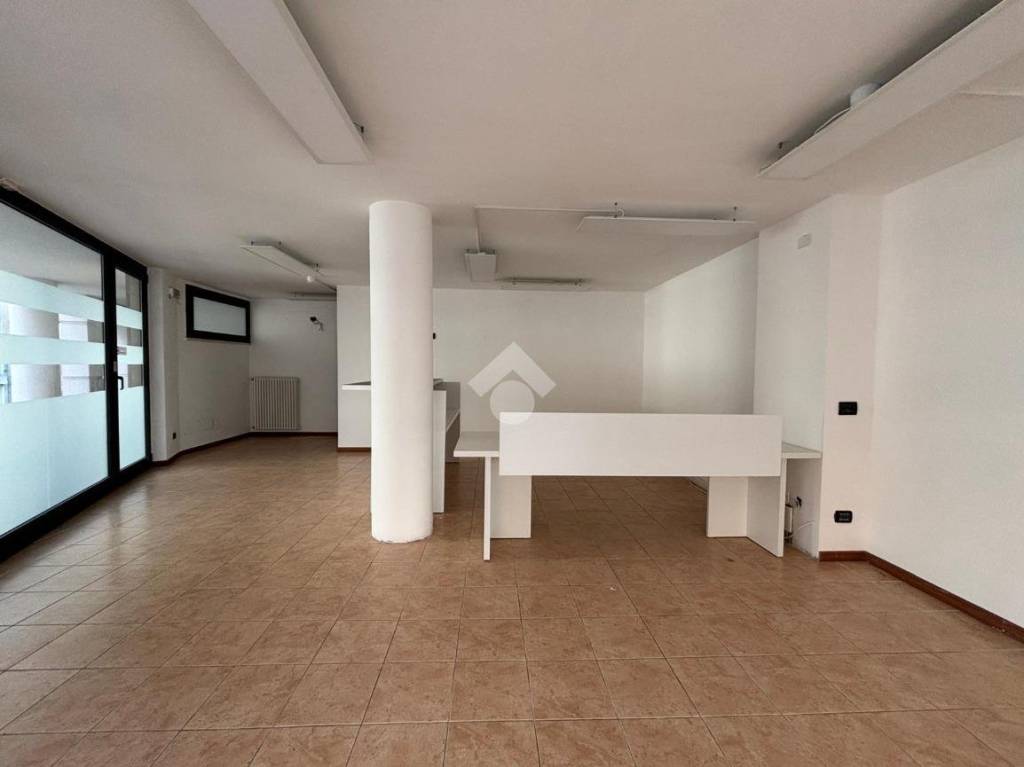 ufficio in affitto a Bussolengo