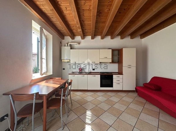 appartamento in affitto a Bussolengo in zona San Vito