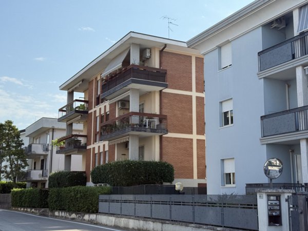 appartamento in affitto a Bussolengo in zona San Vito
