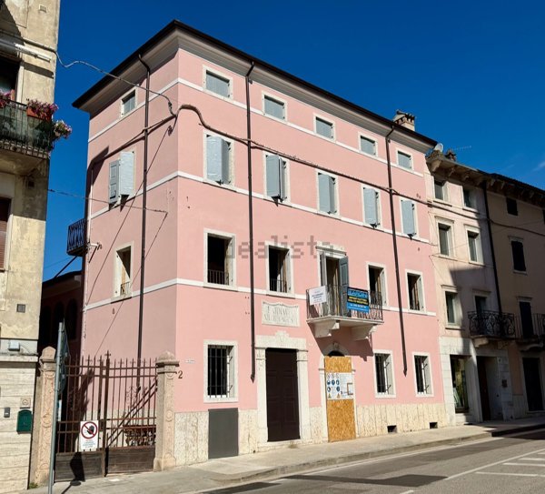appartamento in affitto a Caprino Veronese in zona Caprino Veronese