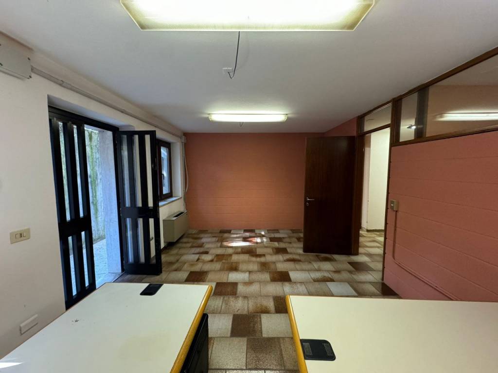 ufficio in affitto a Castel d'Azzano