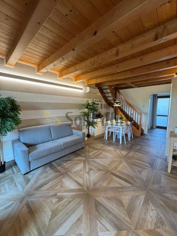 appartamento in affitto a Castelnuovo del Garda