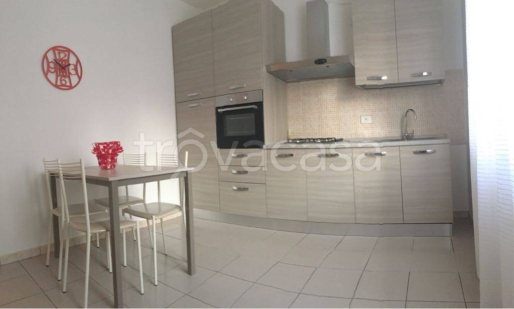 appartamento in affitto a Castelnuovo del Garda in zona Cavalcaselle