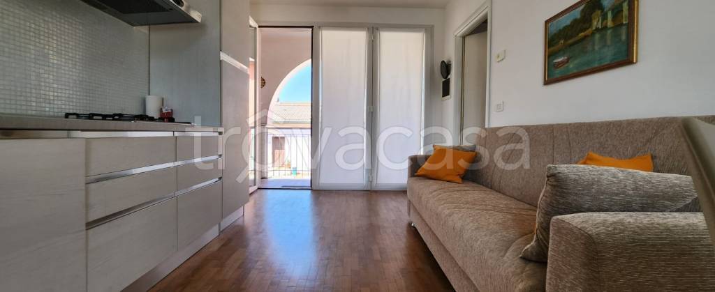 appartamento in affitto a Castelnuovo del Garda in zona Cavalcaselle