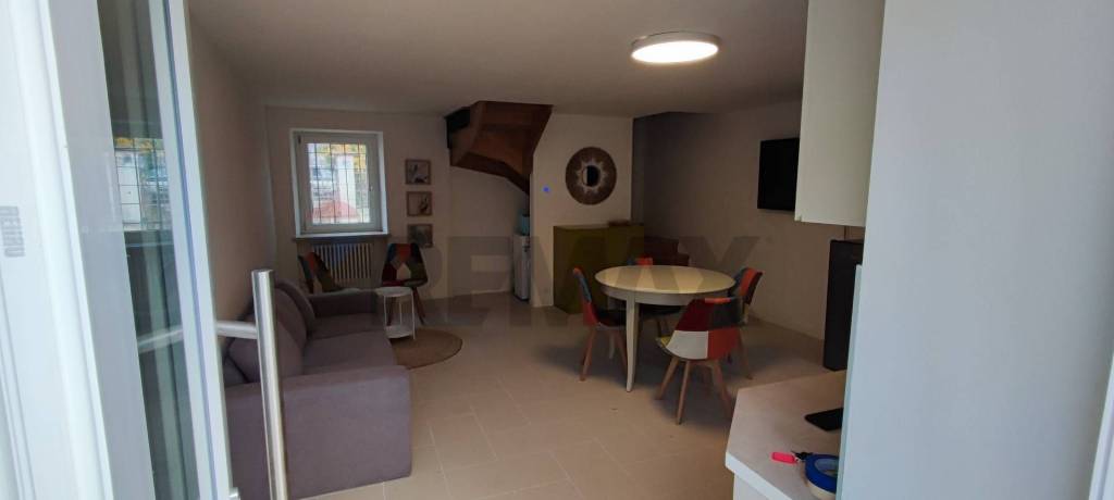 appartamento in affitto a Castelnuovo del Garda in zona Oliosi