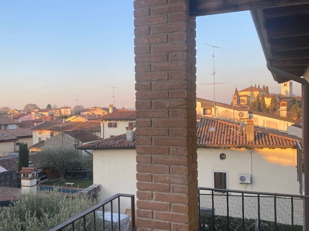 appartamento in affitto a Castelnuovo del Garda