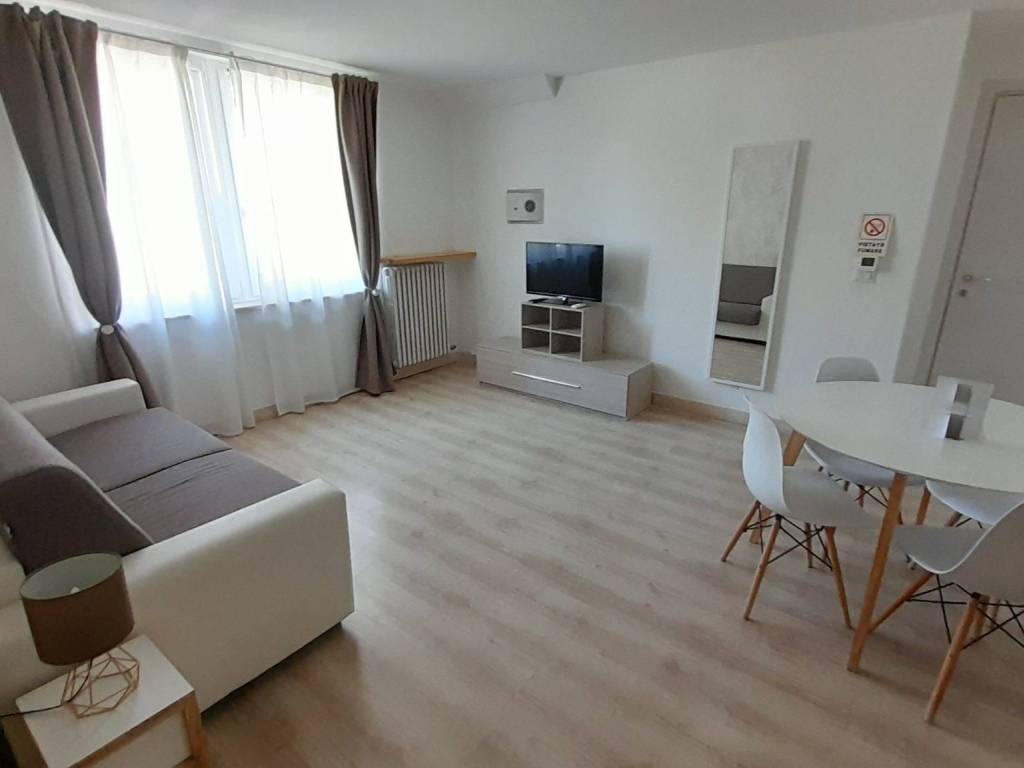 appartamento in affitto a Castelnuovo del Garda