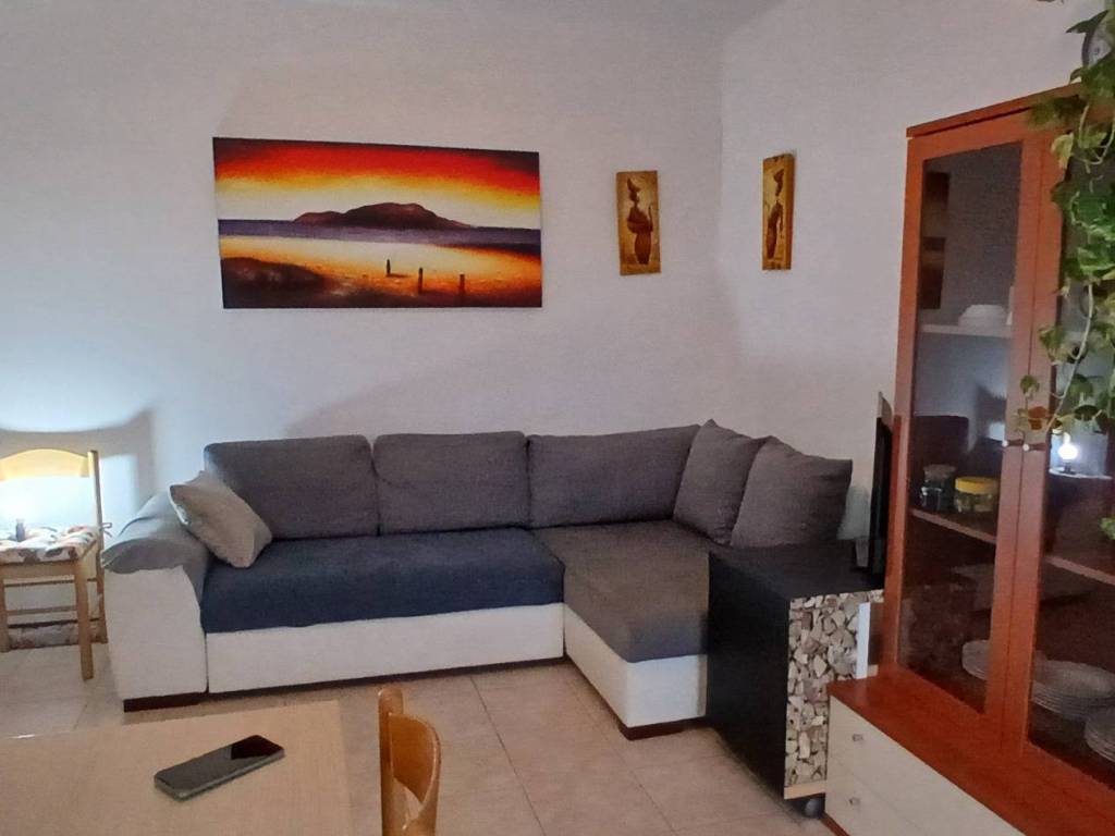 appartamento in affitto a Castelnuovo del Garda in zona Oliosi