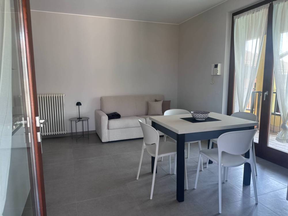 appartamento in affitto a Castelnuovo del Garda in zona Cavalcaselle