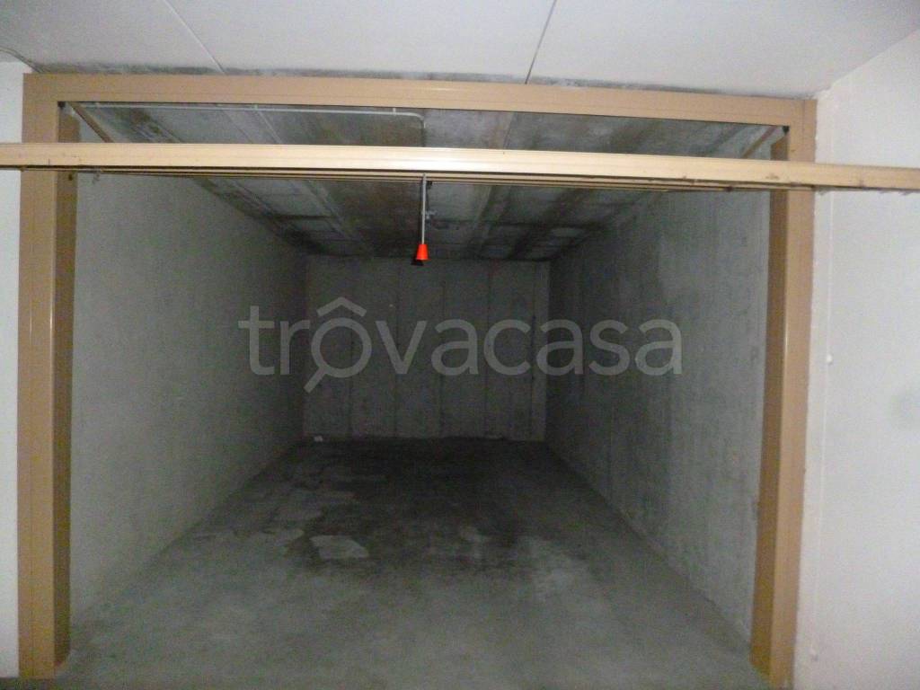 locale di sgombero in affitto a Cavaion Veronese