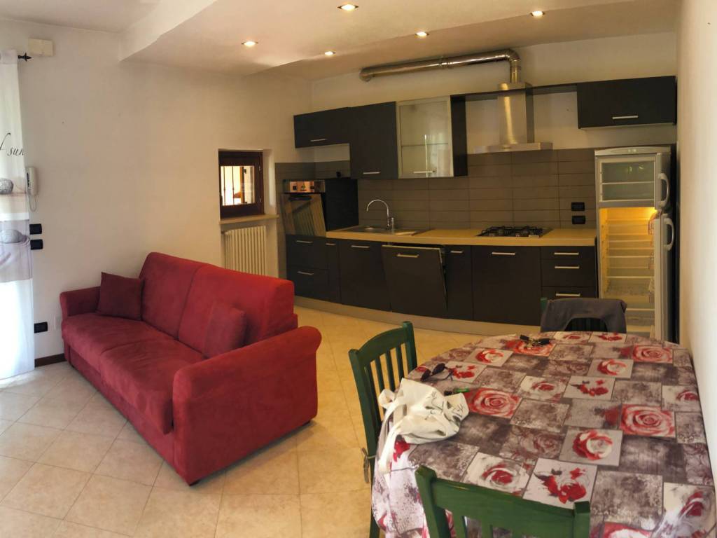 appartamento in affitto a Cavaion Veronese
