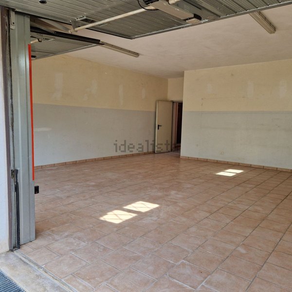 locale di sgombero in affitto a Cavaion Veronese