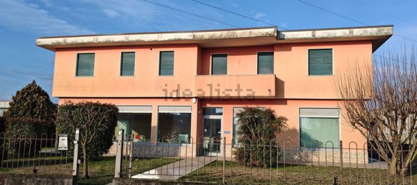 capannone in affitto a Cerea