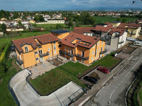 locale di sgombero in affitto a Cologna Veneta