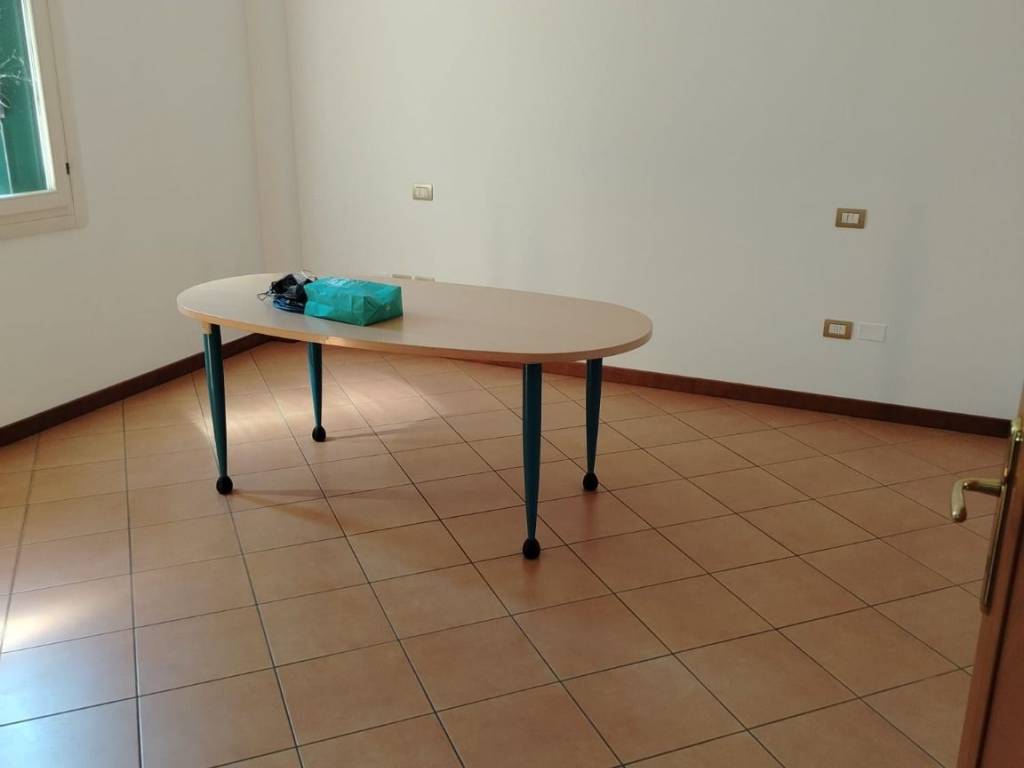 ufficio in affitto a Cologna Veneta in zona Sabbion