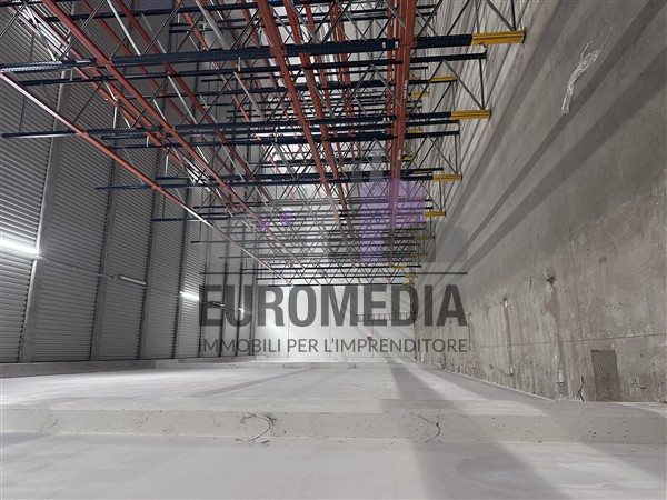 capannone in affitto a Colognola ai Colli