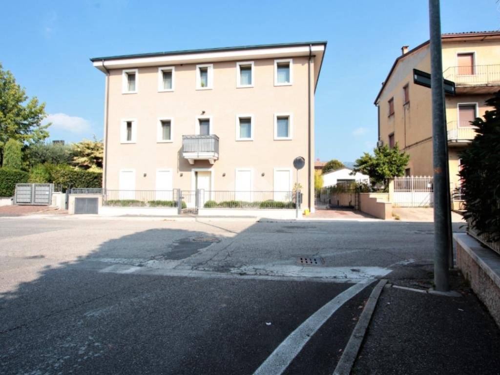 appartamento in affitto a Grezzana