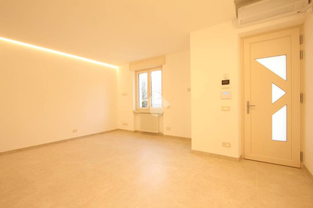 casa indipendente in affitto a Grezzana