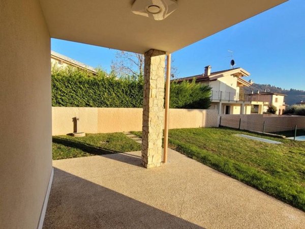 casa indipendente in affitto ad Illasi