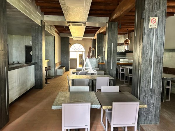 negozio in affitto ad Isola della Scala