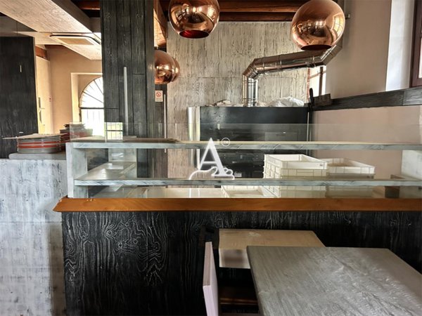 negozio in affitto ad Isola della Scala