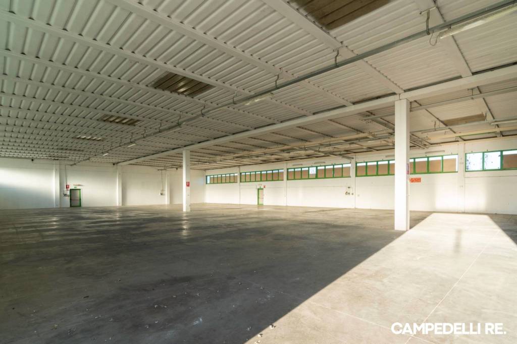 locale commerciale in affitto ad Isola Rizza