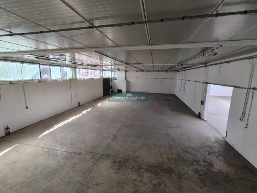 capannone in affitto ad Isola Rizza