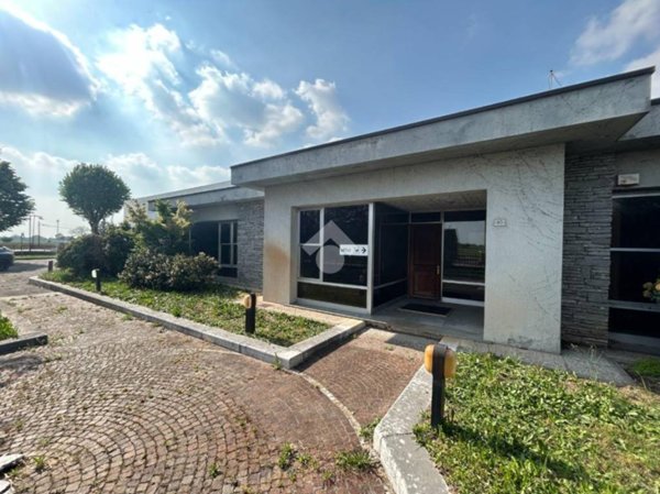 ufficio in affitto ad Isola Rizza