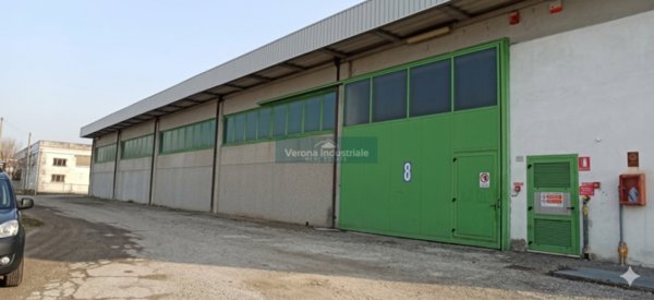 capannone in affitto ad Isola Rizza