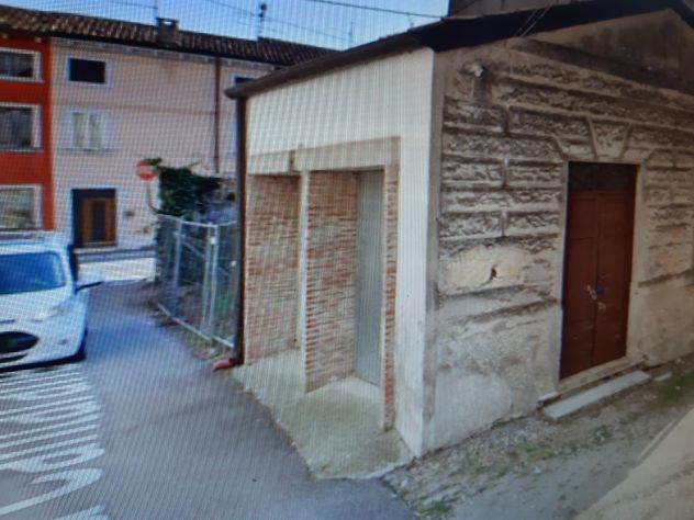 locale commerciale in affitto a Lavagno in zona Vago