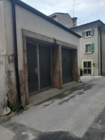 casa semindipendente in vendita a Lavagno in zona Vago