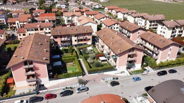 appartamento in affitto a Lavagno in zona San Pietro