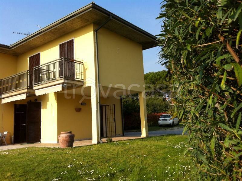 casa indipendente in affitto a Lazise