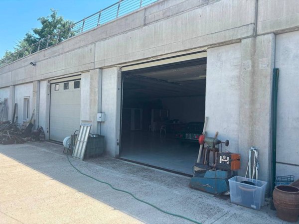 locale commerciale in affitto a Lazise