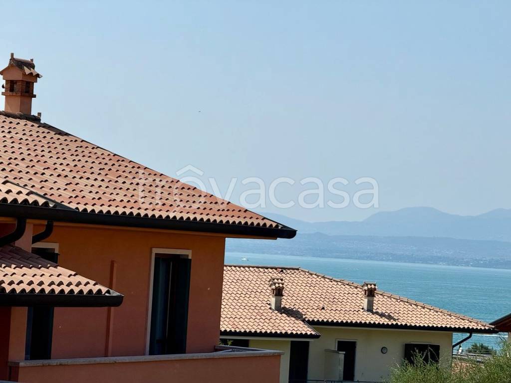 appartamento in affitto a Lazise
