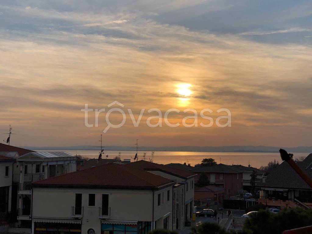 appartamento in affitto a Lazise