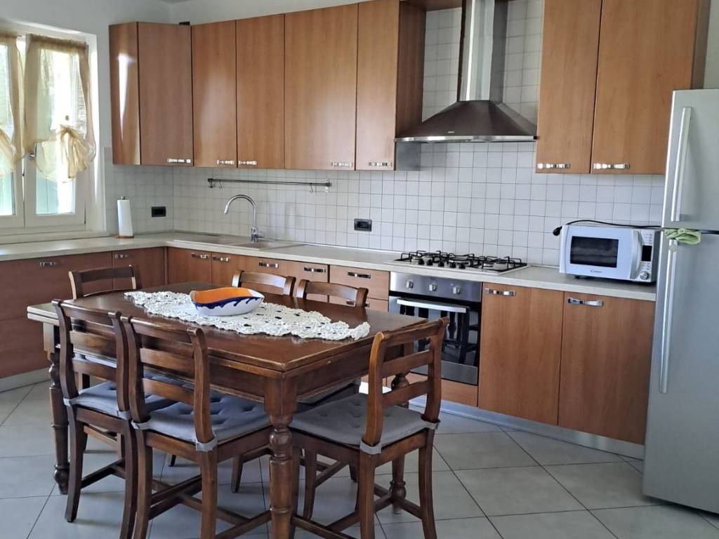 appartamento in affitto a Lazise in zona Colà
