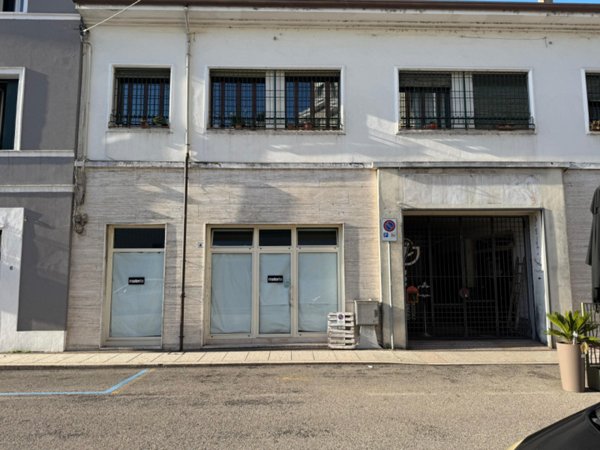 negozio in affitto a Legnago