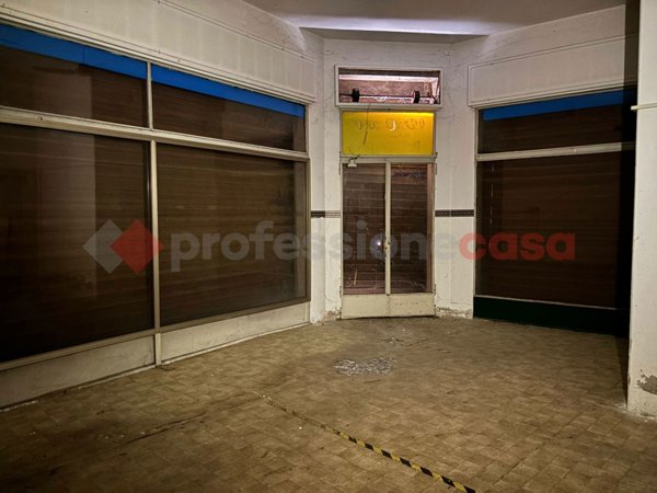 negozio in affitto a Legnago in zona Porto
